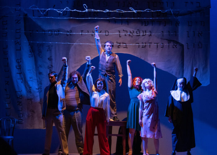 A photo of the Vilna cast on stage